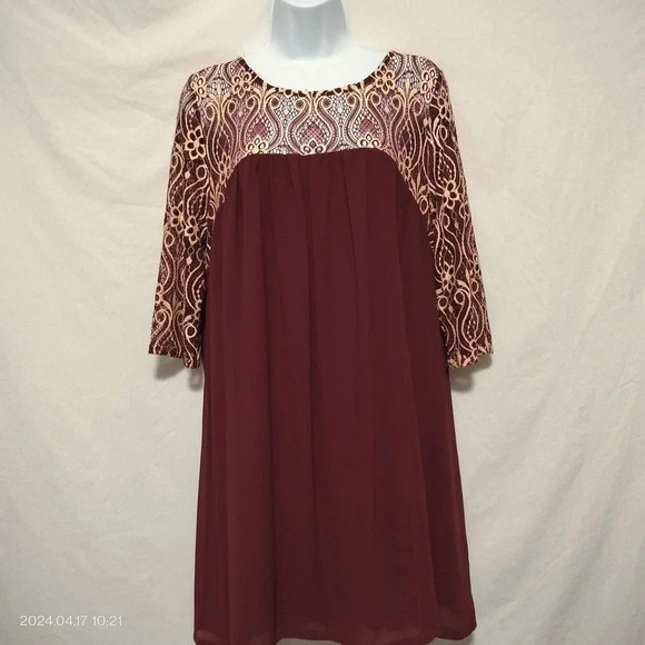 UMGEE Size Large Wine Shift Dress Lace bodice and 3/4 Sleeves - Picture 2 of 9